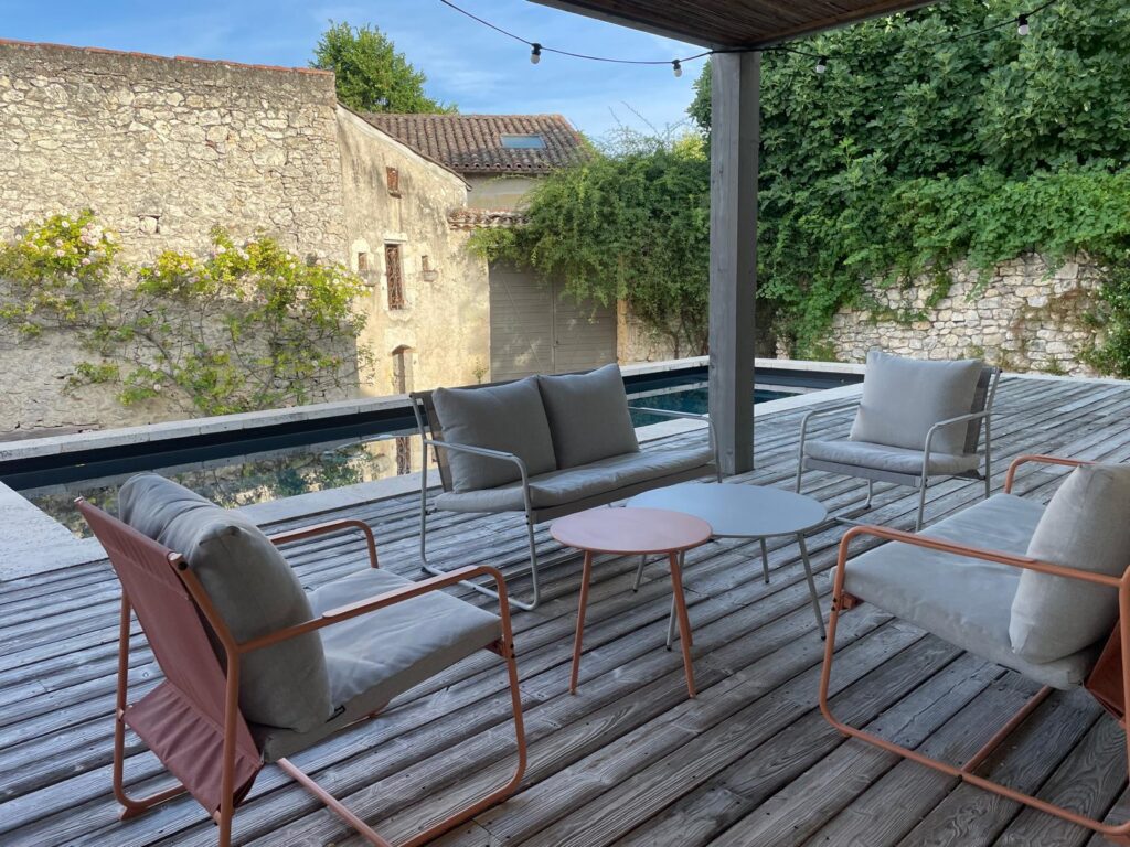 La piscine chez Òli